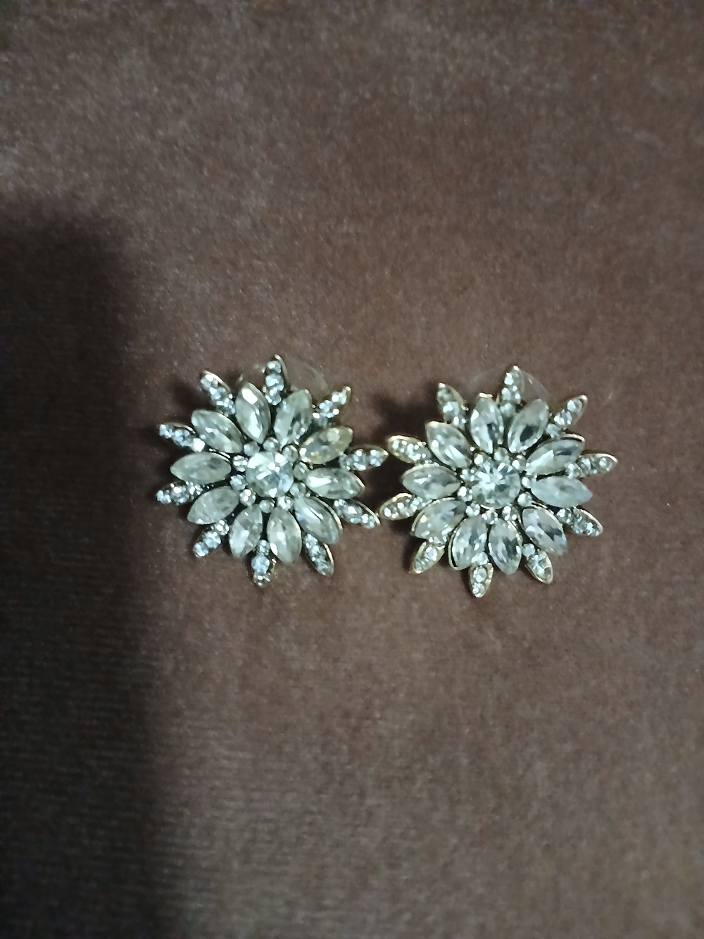 Silver-Tone Clear Crystal Floral Stud Earrings - Elegant Women Jewelry